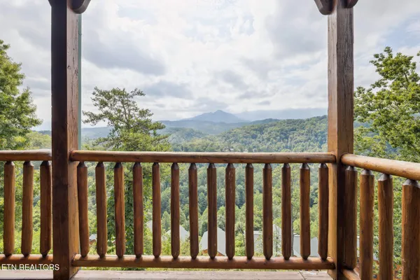 $1,499,000 | 780 Park Vista Way, Gatlinburg, TN 37738