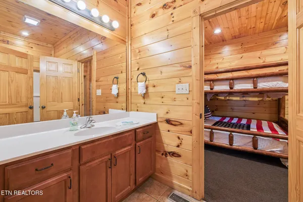 $1,499,000 | 780 Park Vista Way, Gatlinburg, TN 37738
