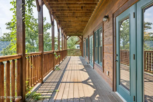$1,499,000 | 780 Park Vista Way, Gatlinburg, TN 37738