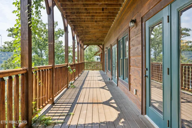 $1,590,000 | 780 Park Vista Way, Gatlinburg, TN 37738