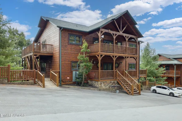 $1,590,000 | 780 Park Vista Way, Gatlinburg, TN 37738