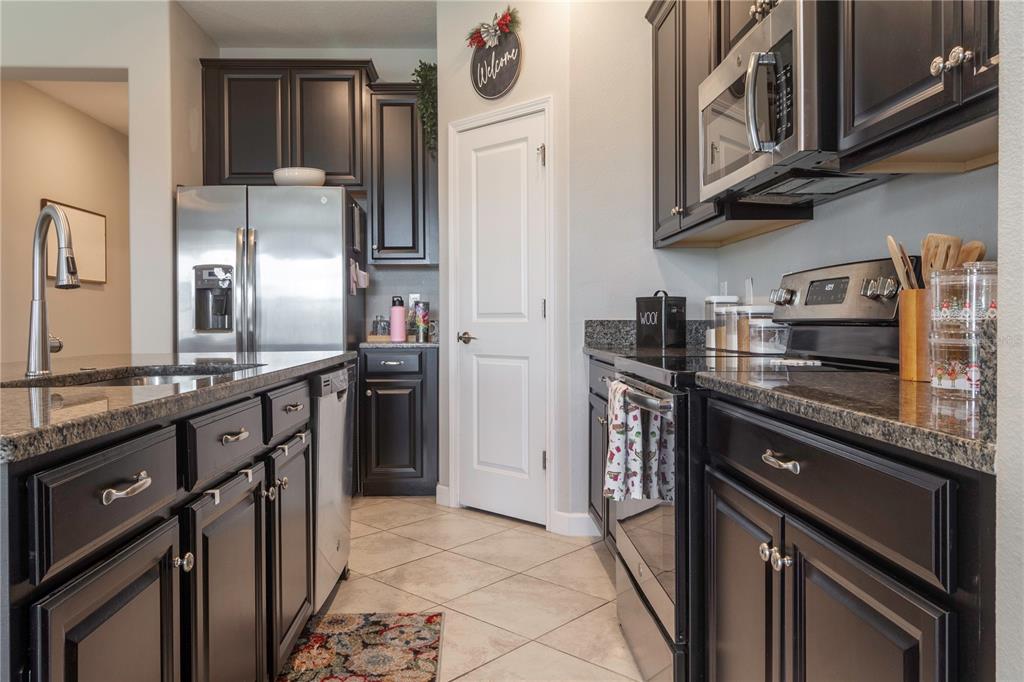 11874 Sunburst Marble Road Riverview, FL 33579 - Photo 13 of 43
