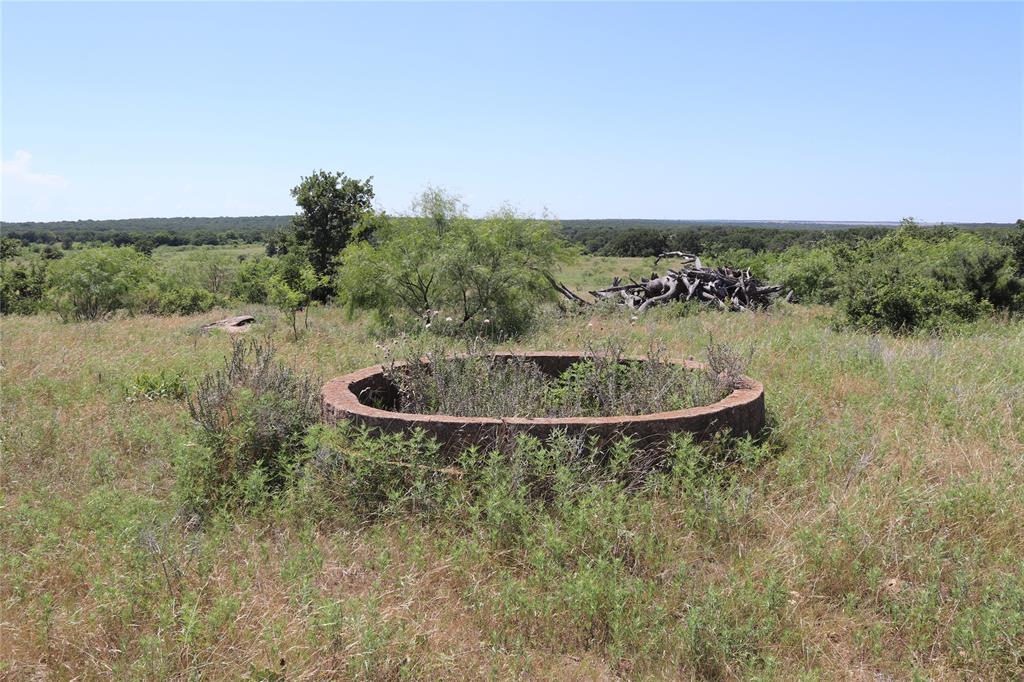 1878 Feed Road Bellevue, TX 76228 - Photo 5 of 23
