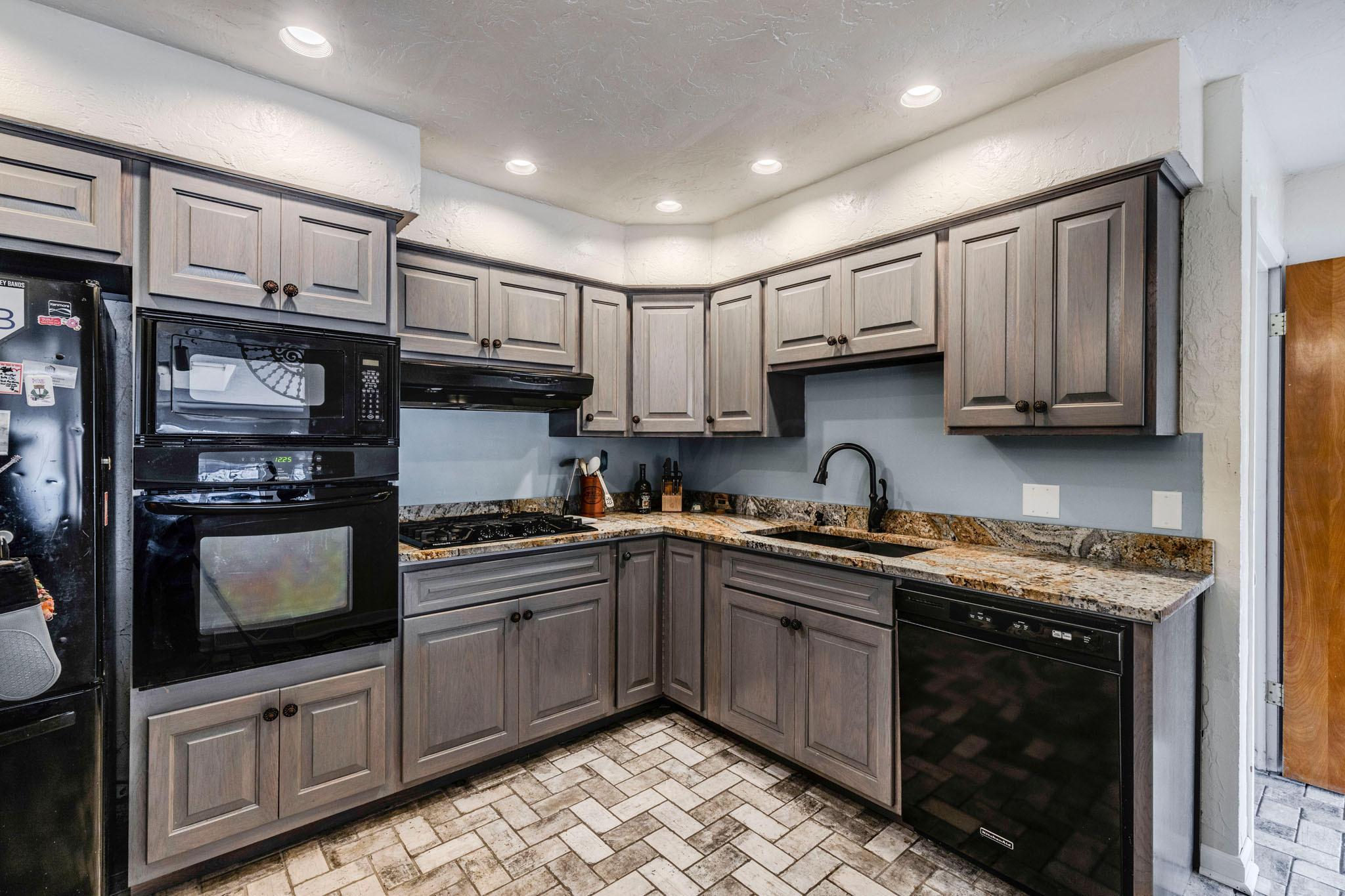 6285 Renner Road Columbus, OH 43228 - Photo 7 of 40 Gallery Image 7