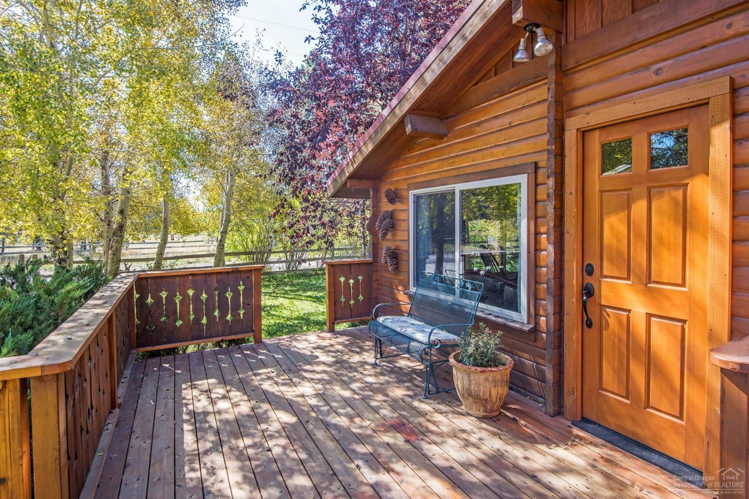 17092 Azusa Road Bend, OR 97707 - Photo 4 of 25 An addition entrance into the main home.