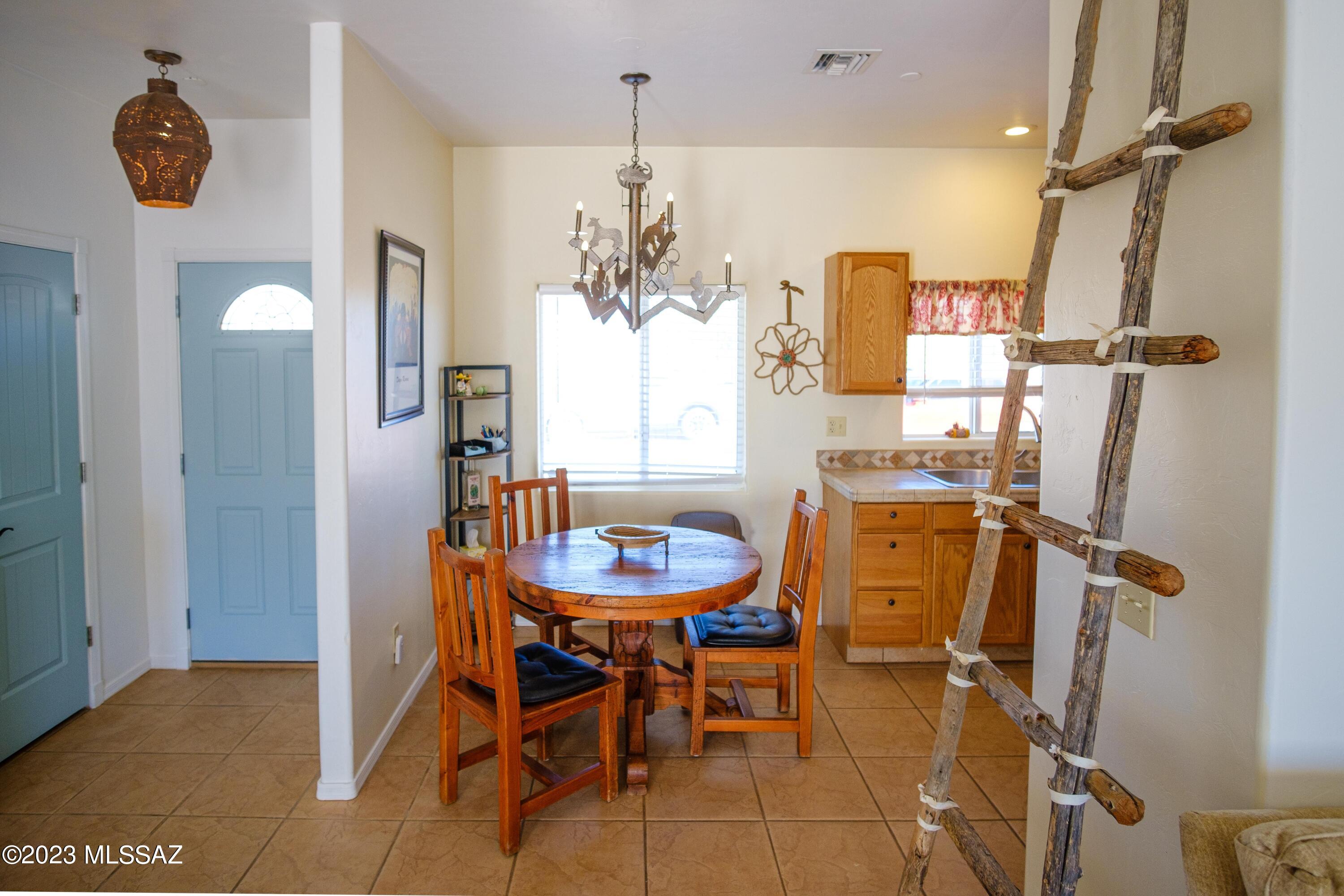 6095 North Van Ark Road Tucson, AZ 85743 - Photo 11 of 38 Gallery Image 11