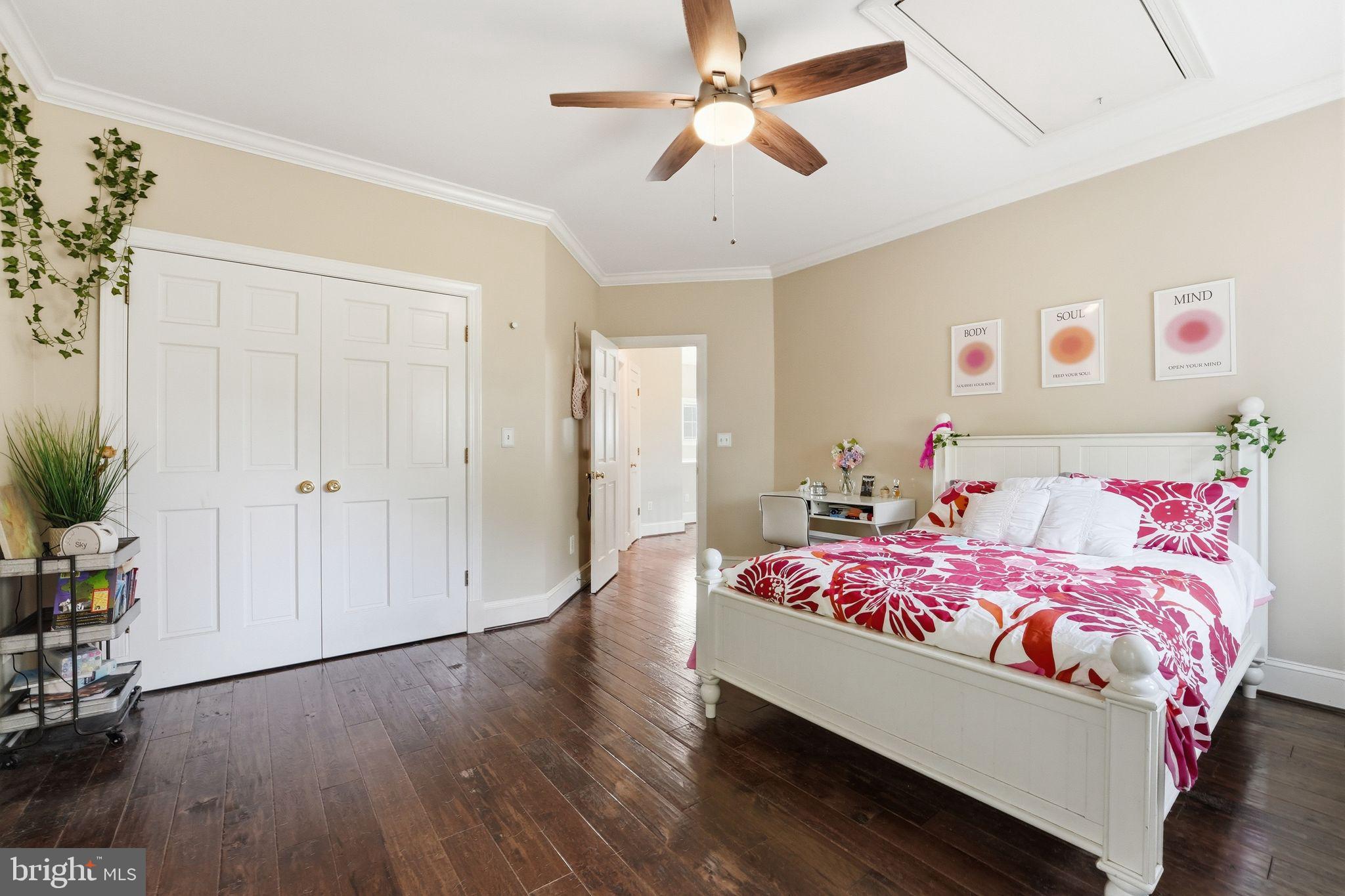 7724 Cannonball Gate Road Warrenton, VA 20186 - Photo 55 of 98 Upper Level
Bedroom
