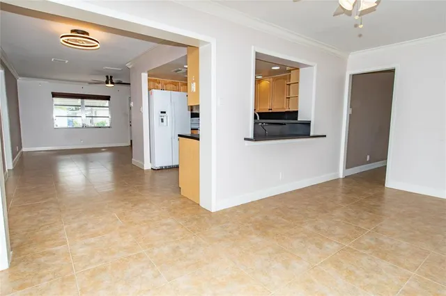 en view interior of the house and hallway