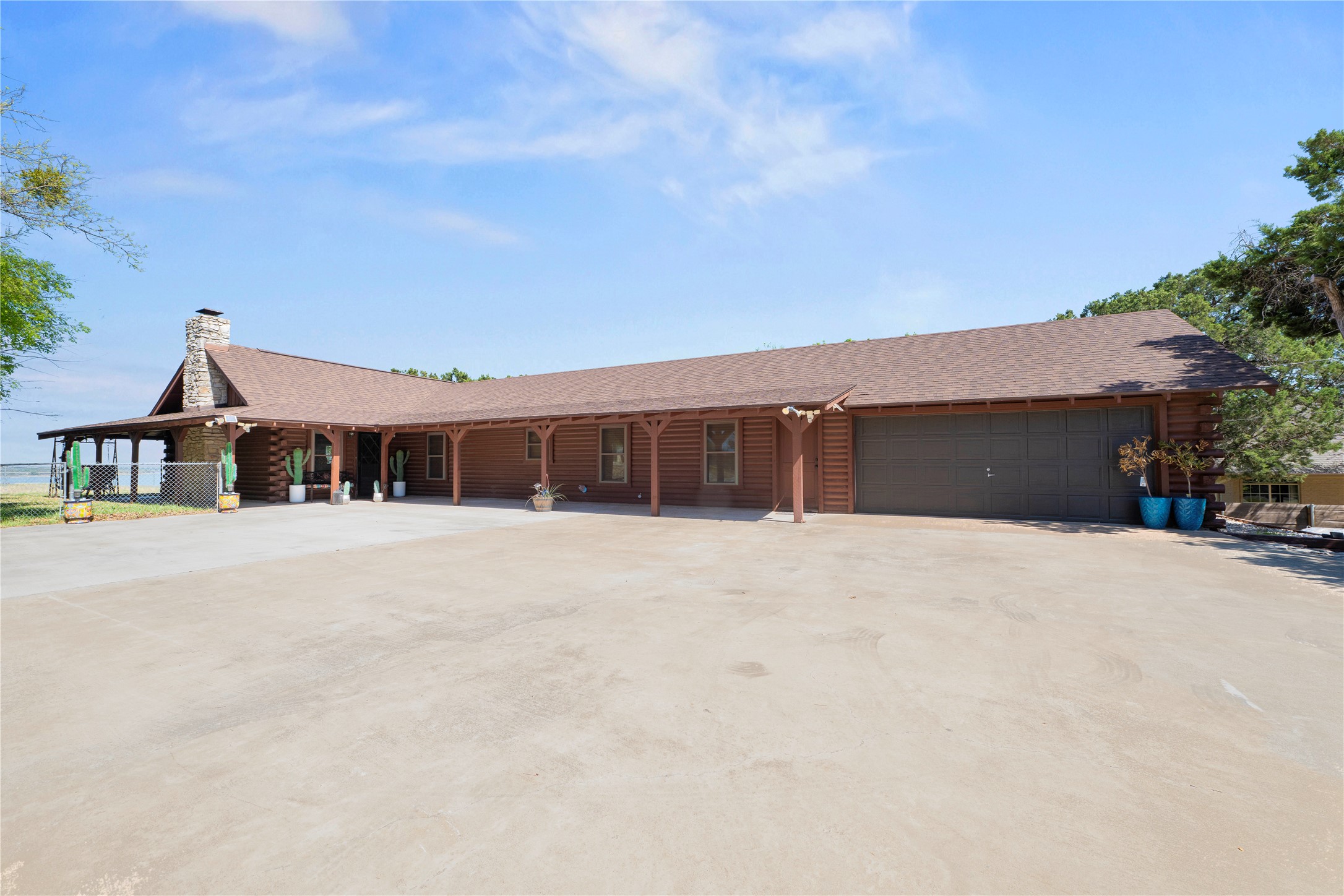 5597 Cliff Lane Temple, TX 76502 - Photo 3 of 38 a front view of house with a yard