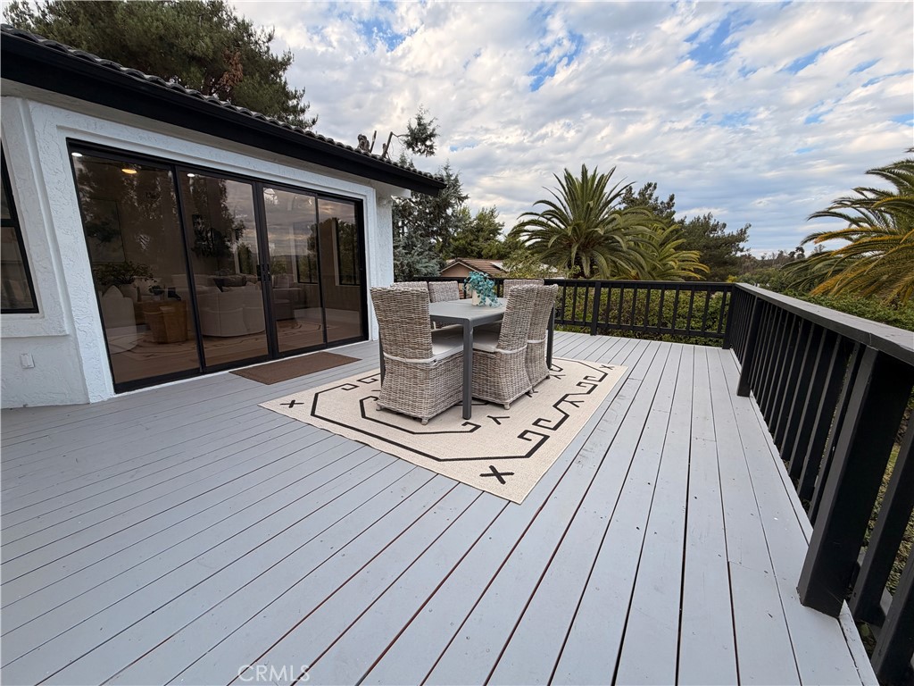 1677 South Hill Avenue Fallbrook, CA 92028 - Photo 33 of 74 a view of balcony with furniture