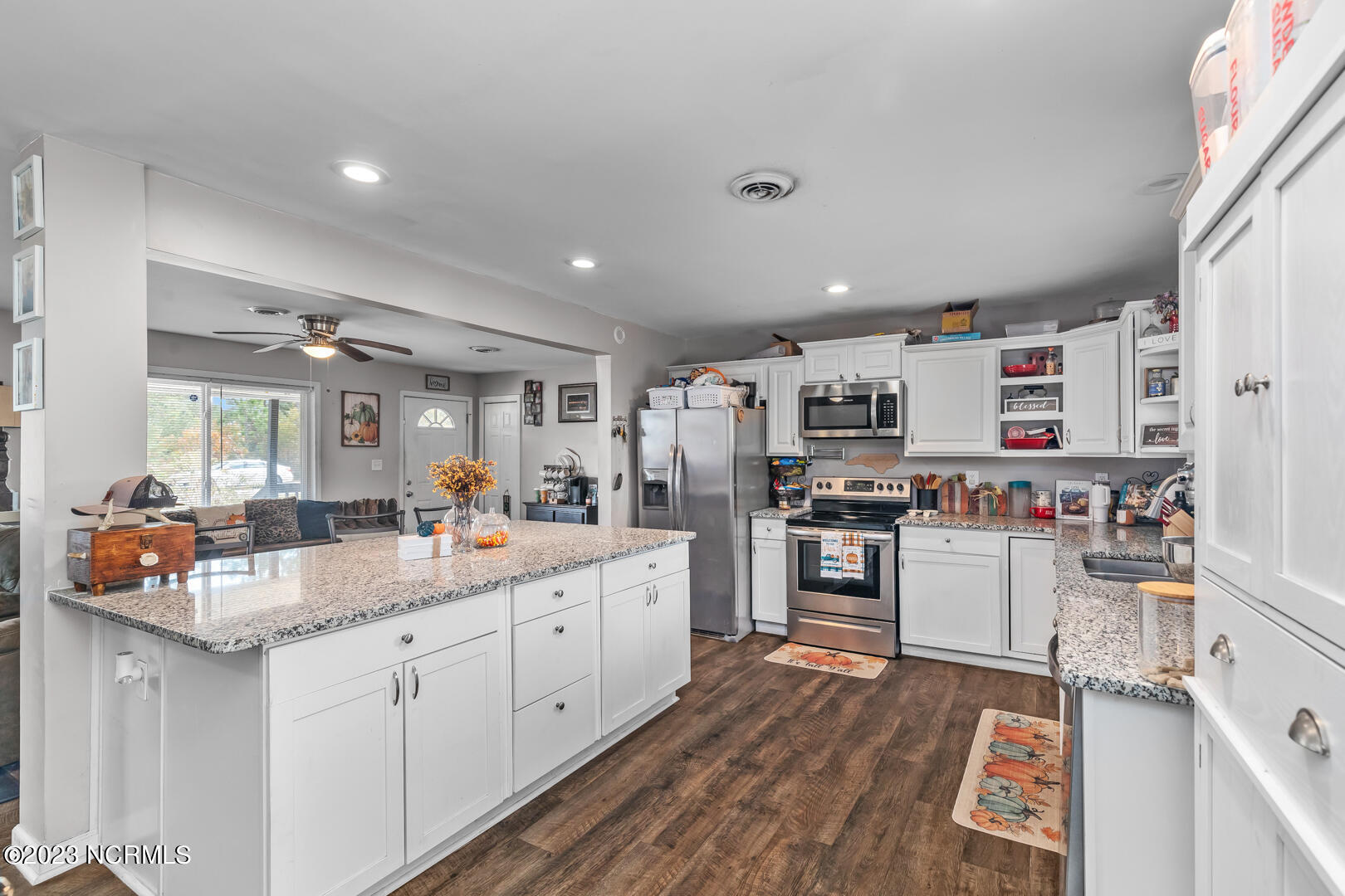 88 Crown Point Road Hubert, NC 28539 - Photo 15 of 36 Kitchen