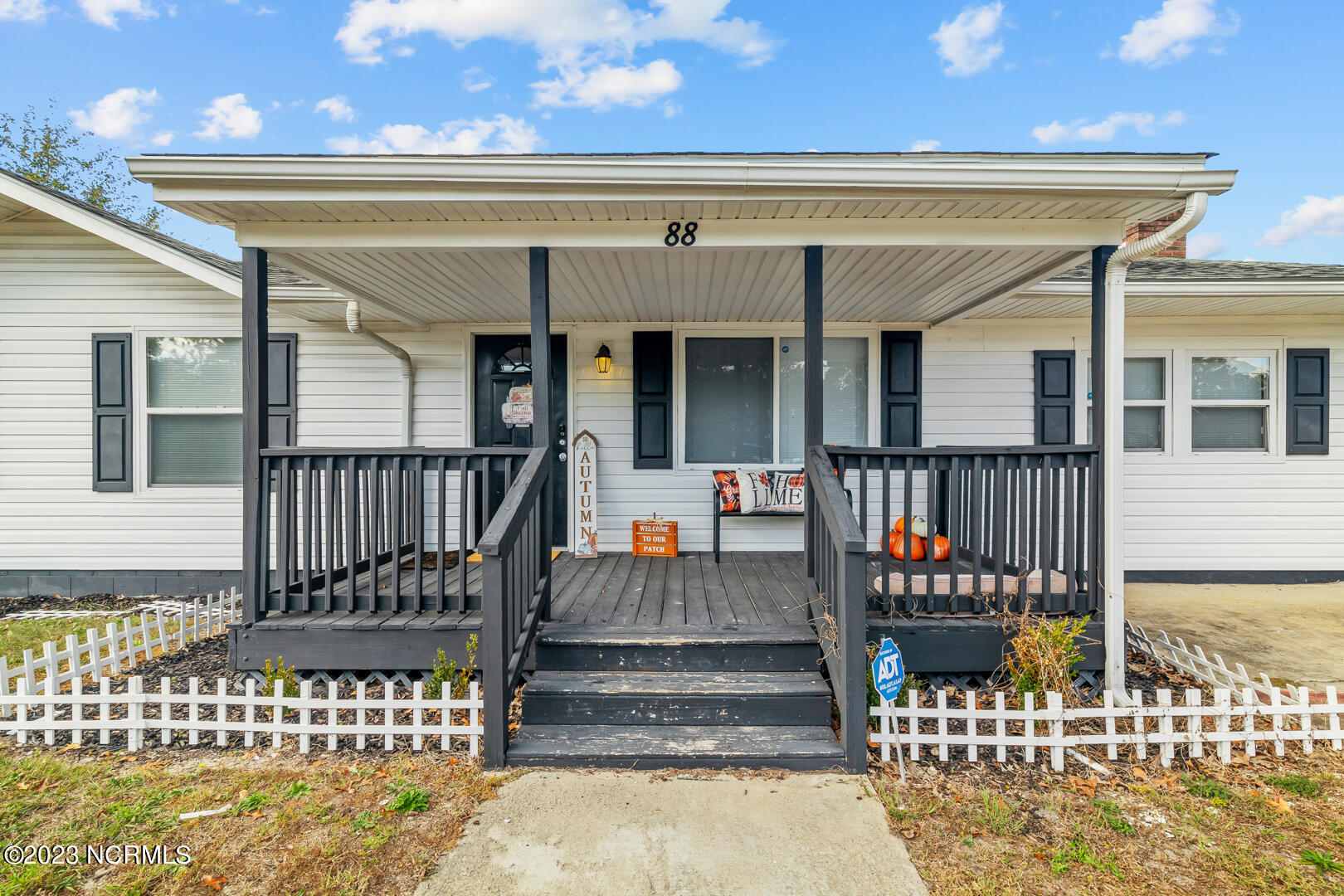 88 Crown Point Road Hubert, NC 28539 - Photo 2 of 36 Covered Porch