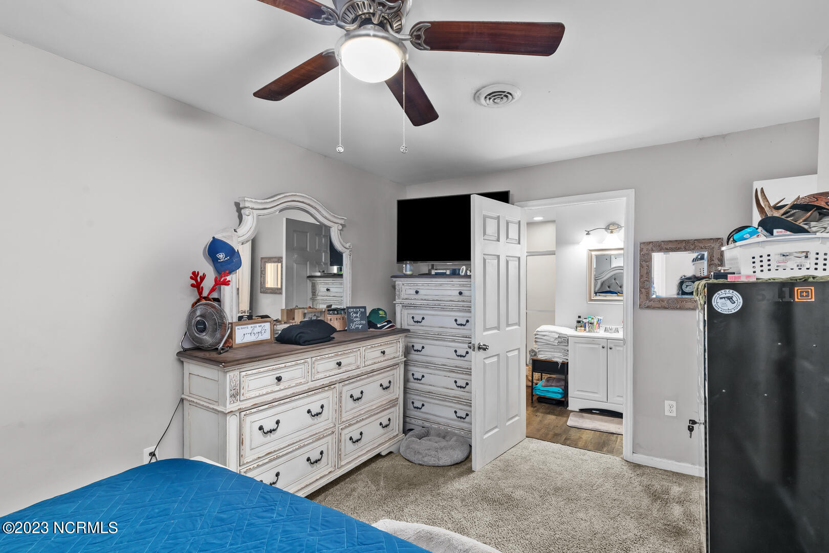88 Crown Point Road Hubert, NC 28539 - Photo 24 of 36 Primary Bedroom