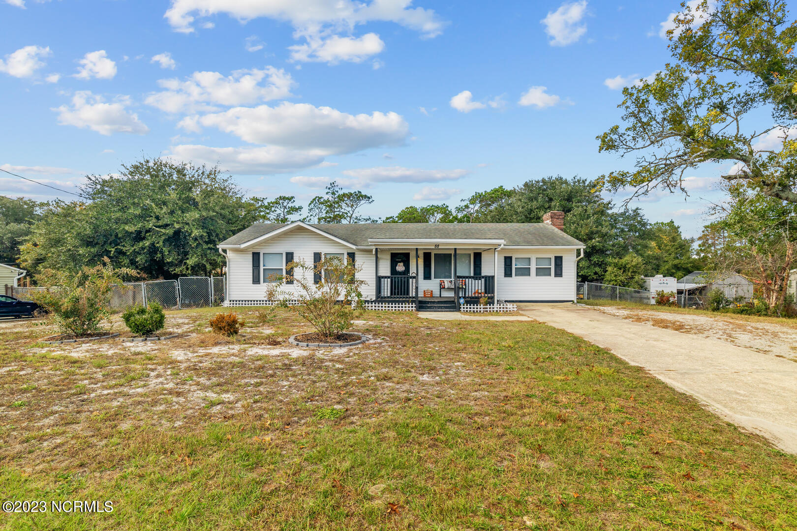 88 Crown Point Road Hubert, NC 28539 - Photo 5 of 36 Front