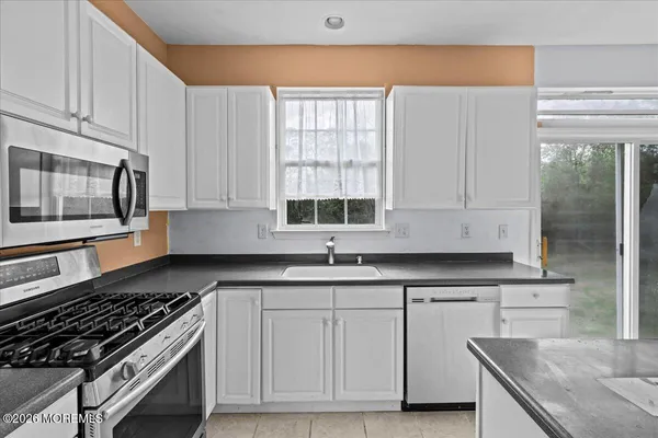 $495,000 | 3 Oliphant Court, Little Egg Harbor, NJ 08087