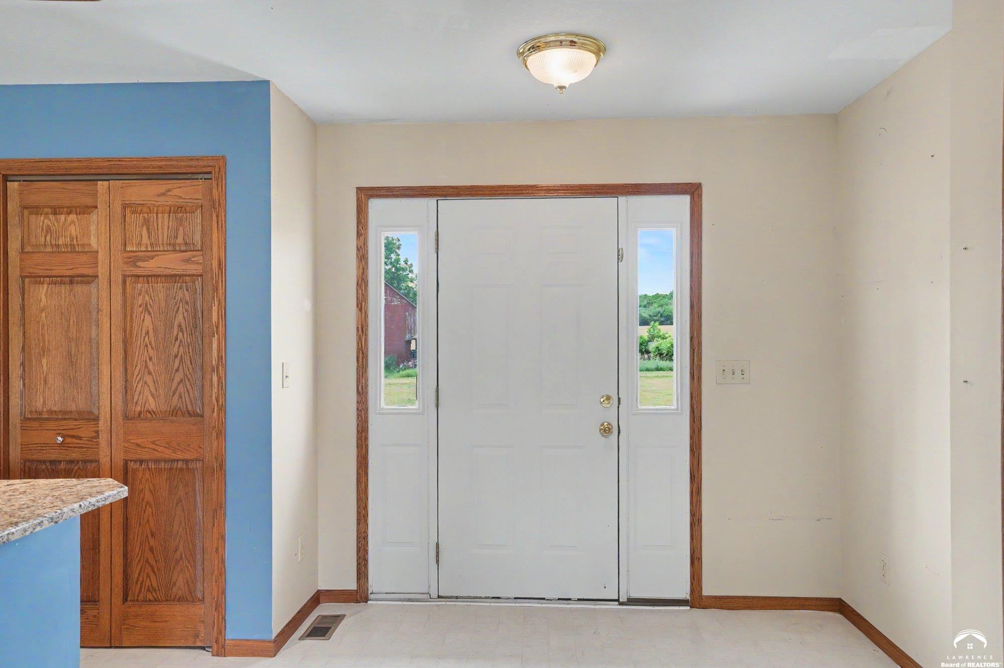 801 North 900 Road Lawrence, KS 66047 - Photo 11 of 61