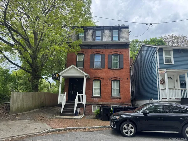 $1,725 | 54 South Bridge Street, Poughkeepsie, NY 12601