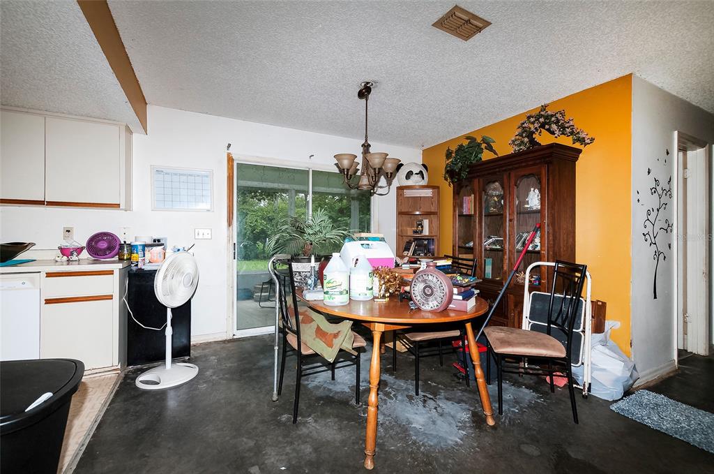 6488 Southwest 103rd Street Road Ocala, FL 34476 - Photo 7 of 25