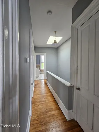 $1,850 | 32 1st Street, Unit 2, Albany, NY 12210