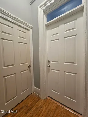 $1,850 | 32 1st Street, Unit 2, Albany, NY 12210