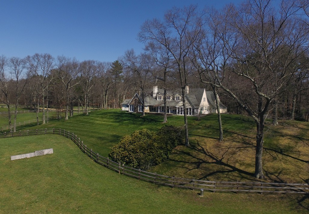 34 Black Brook Road Hamilton, MA 01982 - Photo 1 of 19 a view of a park