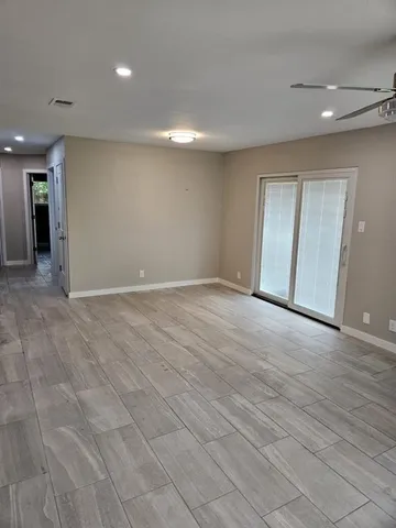 $1,750 | 2112 Courtney Street, Unit B, Austin, TX 78745