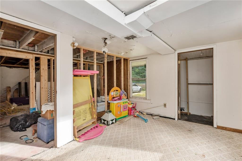 223 Whitestown Road Butler, PA 16001 - Photo 24 of 25