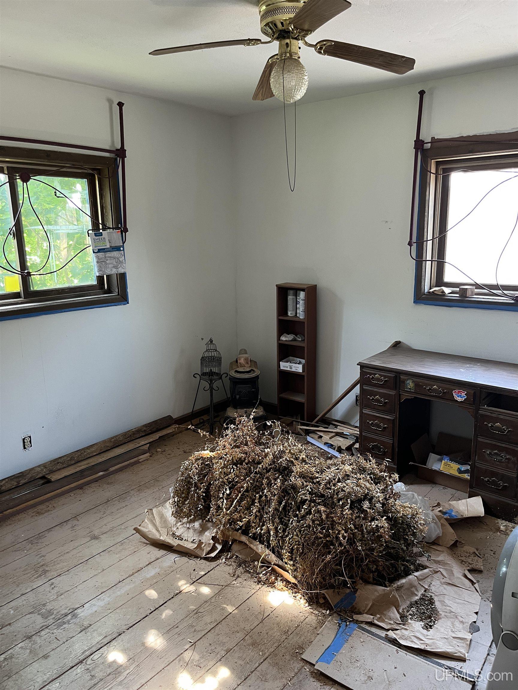 415 East High Street Ishpeming, MI 49849 - Photo 16 of 30