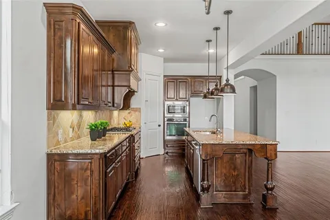 $950,000 | 7527 Wright Drive, Frisco, TX 75035