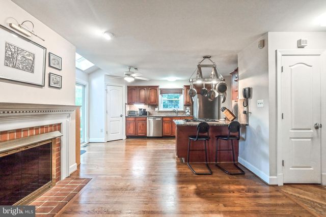 $910,000 | 8190 Madrillon Court, Vienna, VA 22182