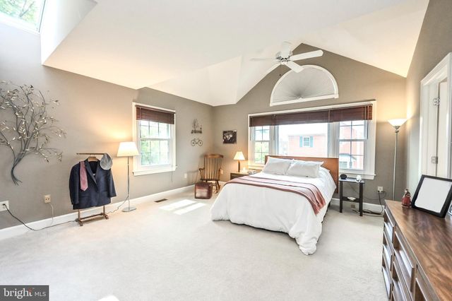 $910,000 | 8190 Madrillon Court, Vienna, VA 22182