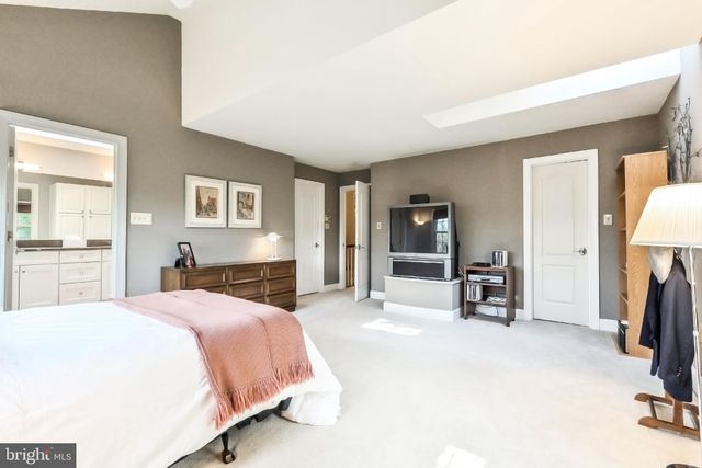 $910,000 | 8190 Madrillon Court, Vienna, VA 22182