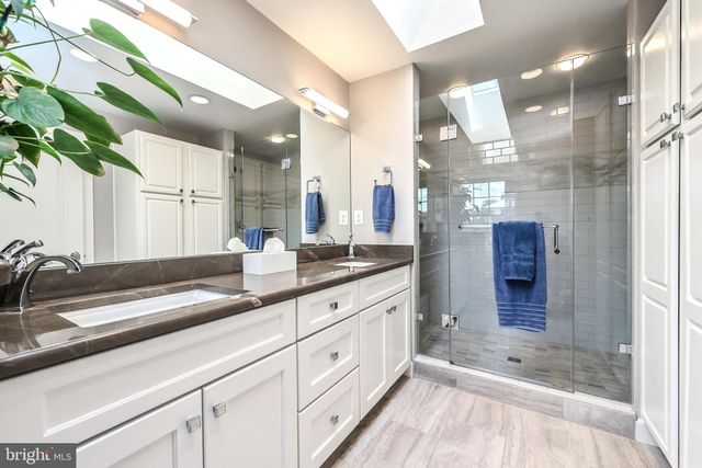 $910,000 | 8190 Madrillon Court, Vienna, VA 22182