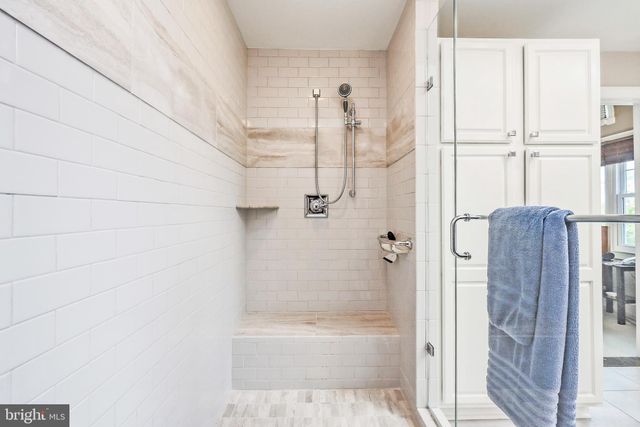 $910,000 | 8190 Madrillon Court, Vienna, VA 22182