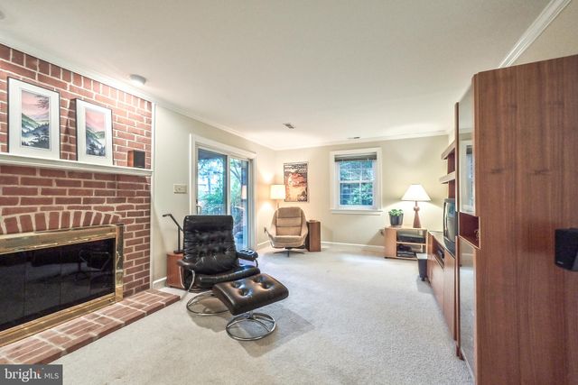 $910,000 | 8190 Madrillon Court, Vienna, VA 22182