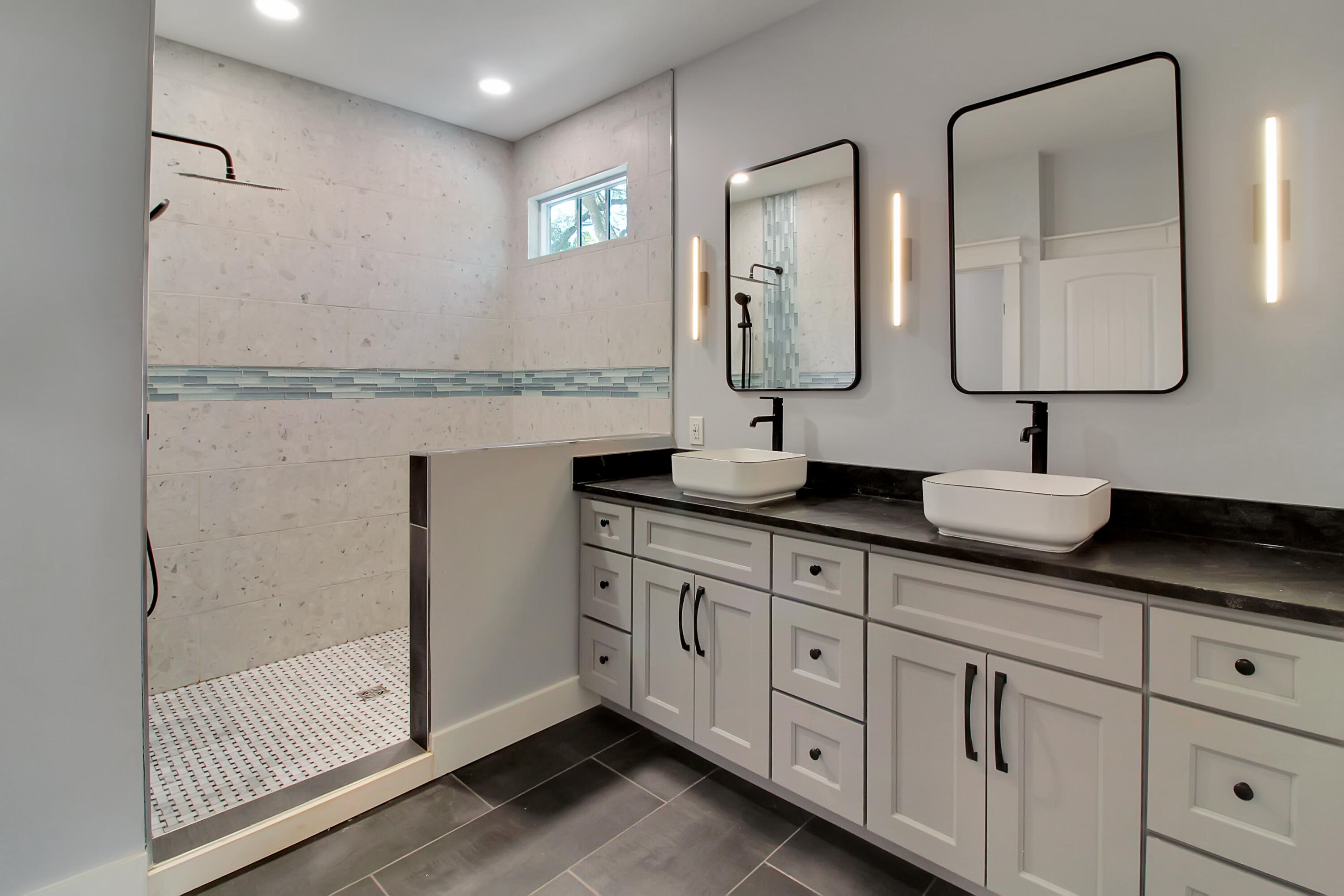 1543 Scott Hill Road Charleston, SC 29412 - Photo 19 of 44 Owners bathroom