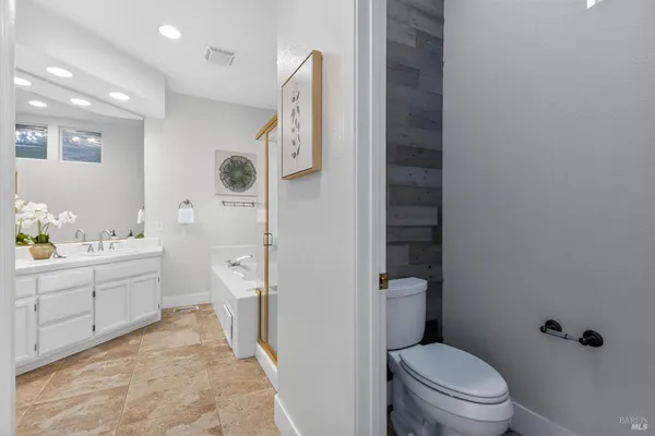 $1,275,000 | 10 Makena Court, Petaluma, CA 94954