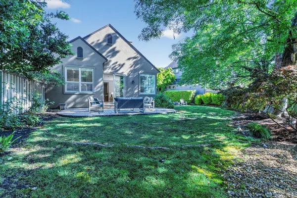 $1,275,000 | 10 Makena Court, Petaluma, CA 94954