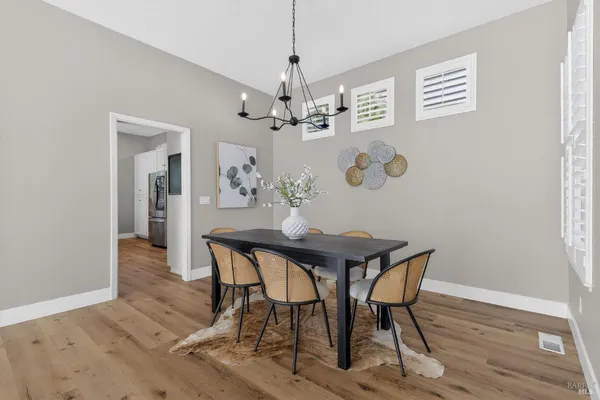 $1,275,000 | 10 Makena Court, Petaluma, CA 94954