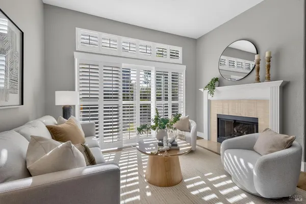 $1,275,000 | 10 Makena Court, Petaluma, CA 94954