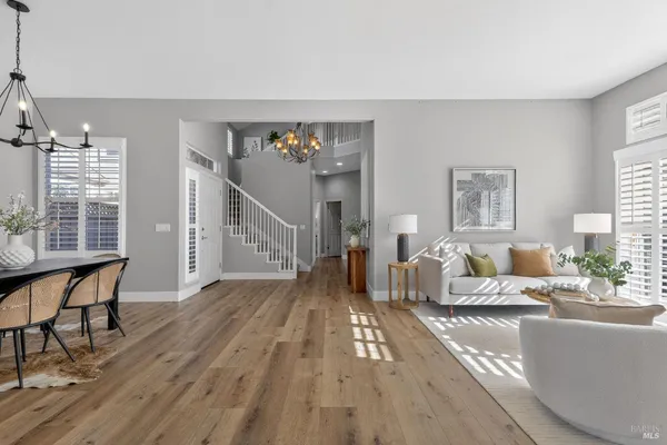 $1,275,000 | 10 Makena Court, Petaluma, CA 94954