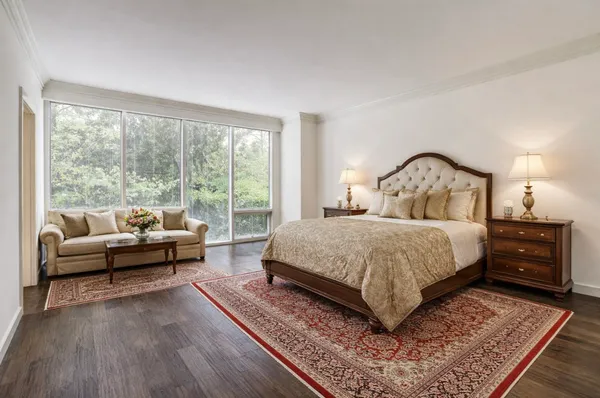 $8,000 | 121 North Post Oak Lane, Unit 205, Houston, TX 77024
