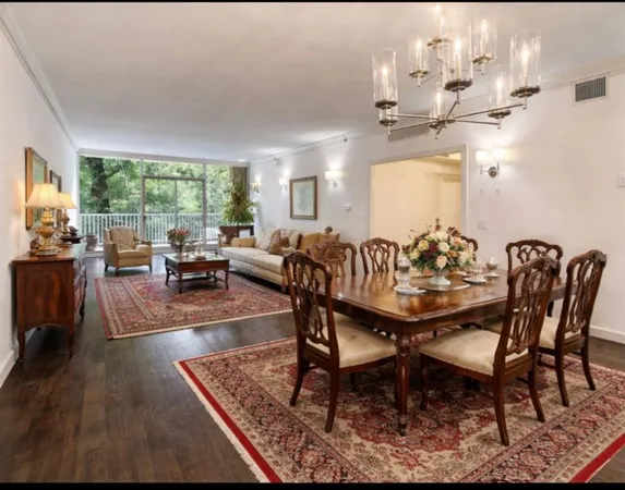 $8,000 | 121 North Post Oak Lane, Unit 205, Houston, TX 77024