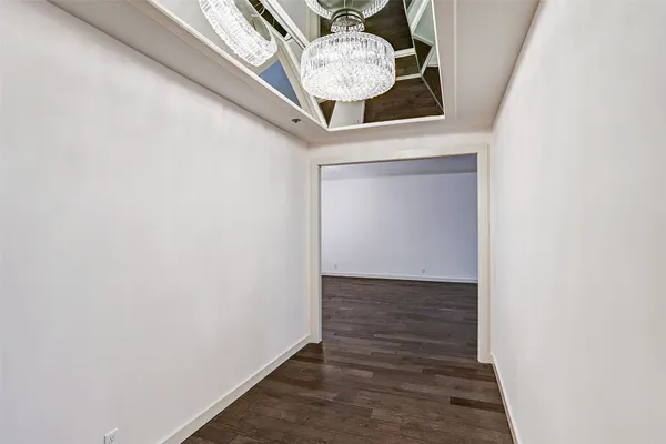 $8,000 | 121 North Post Oak Lane, Unit 205, Houston, TX 77024