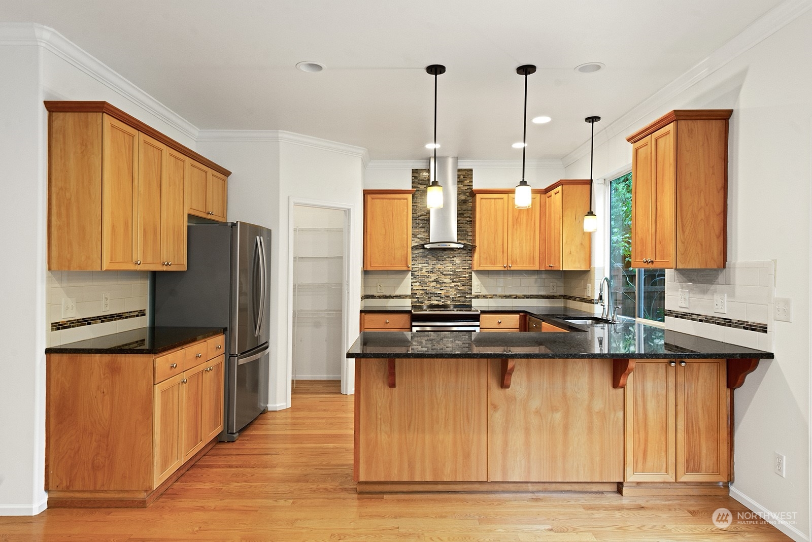 6003 Northeast 1st Court Renton, WA 98059 - Photo 11 of 40 Gallery Image 11