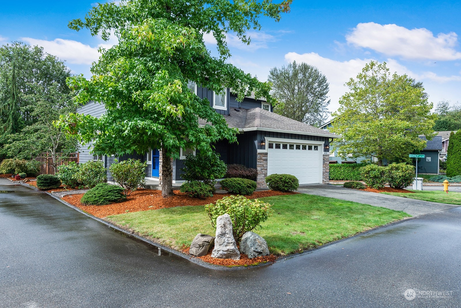 6003 Northeast 1st Court Renton, WA 98059 - Photo 3 of 40 Gallery Image 3