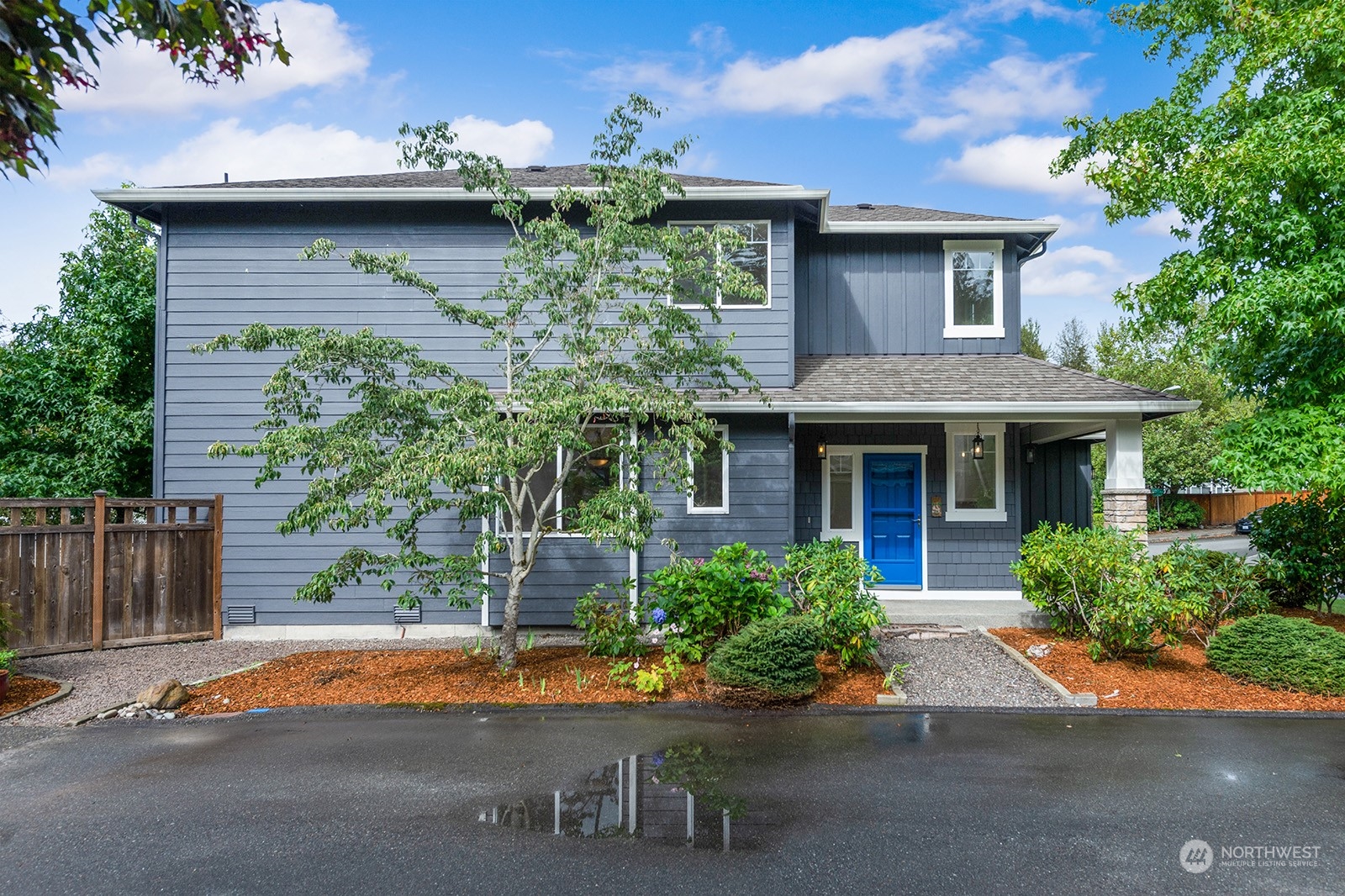 6003 Northeast 1st Court Renton, WA 98059 - Photo 4 of 40 Gallery Image 4