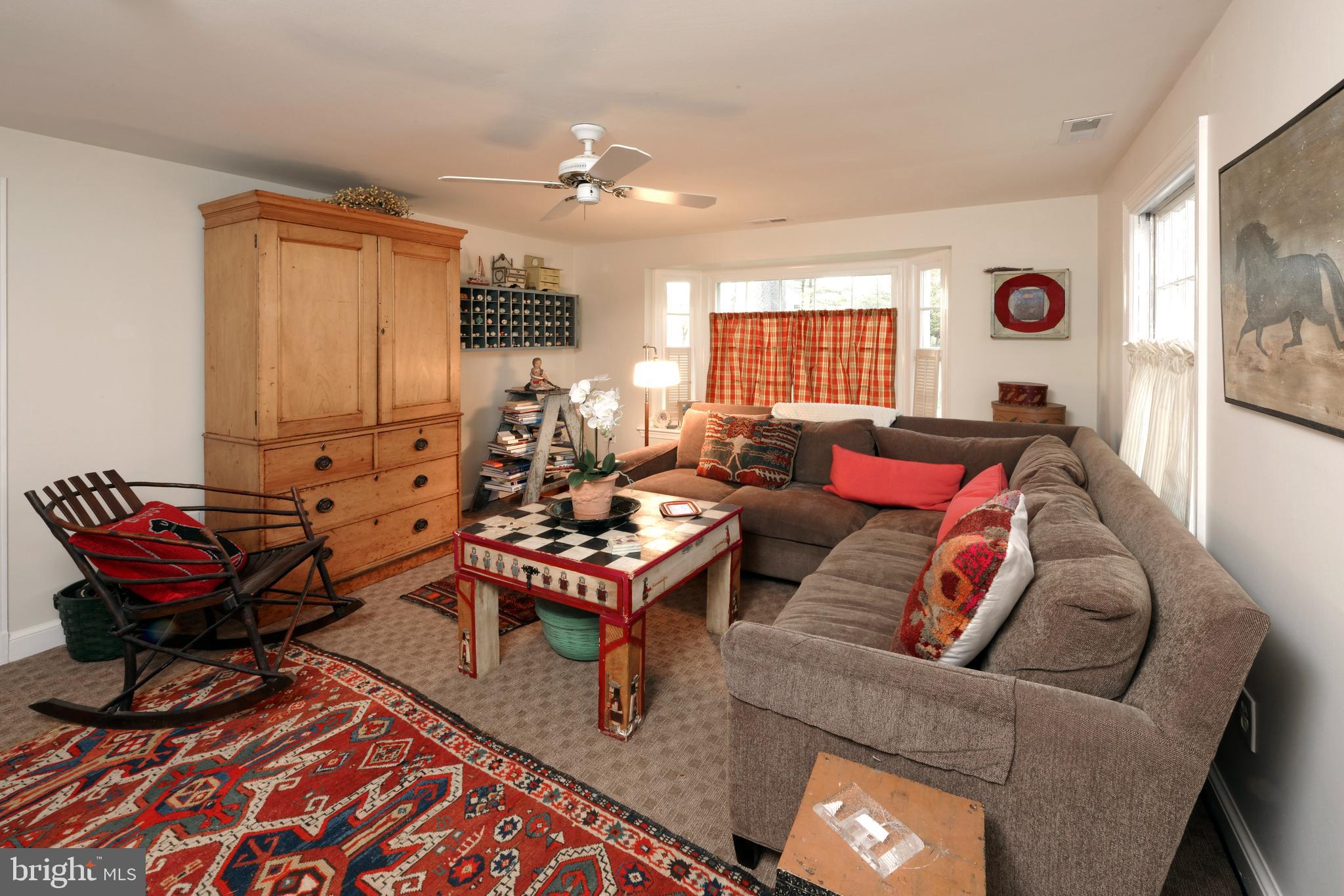 2083 Atoka Road Marshall, VA 20115 - Photo 12 of 21 Family Room or primary bedroom on the main level