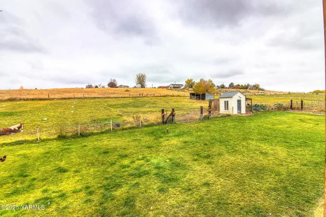 $585,000 | 240 Knoll Road, Yakima, WA 98908