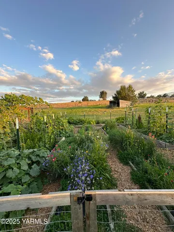 $585,000 | 240 Knoll Road, Yakima, WA 98908